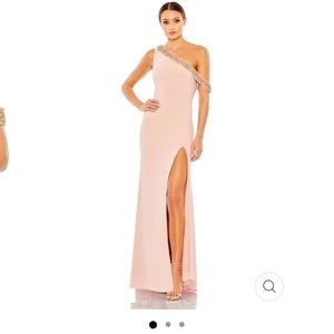 MAC DUGGAL Beaded Drop Shoulder Jersey Gown Soft Pink Size 8 NWOT